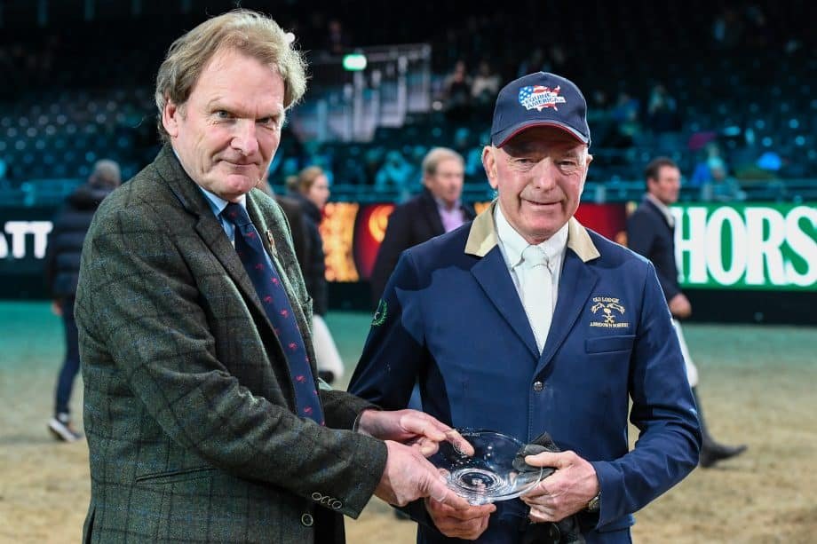 John Whitaker: va a darle una oportunidad a llevar los caballos sin herrar