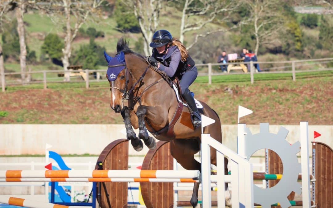 Paola Alea Caballero debuta con el experto Indigo Blue Biolley