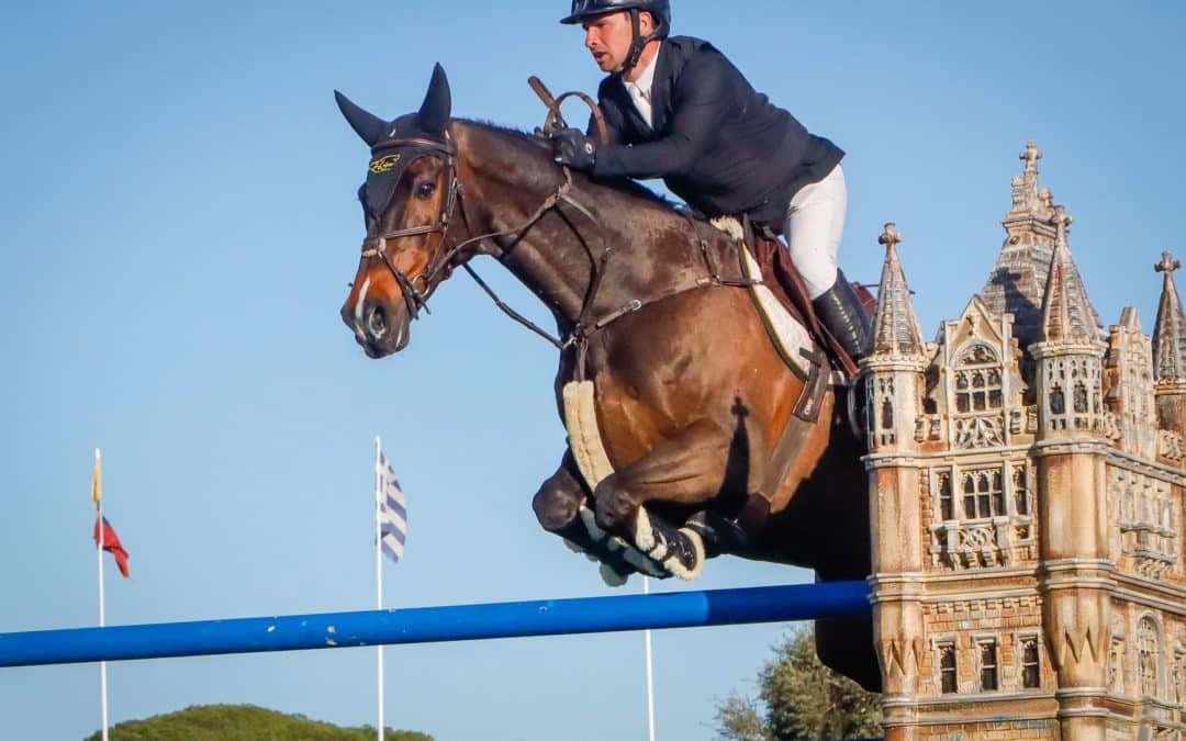 El irlandés Richard Howley y ‘Fame’, ganadores de la Grande del Sunshine Tour de ayer