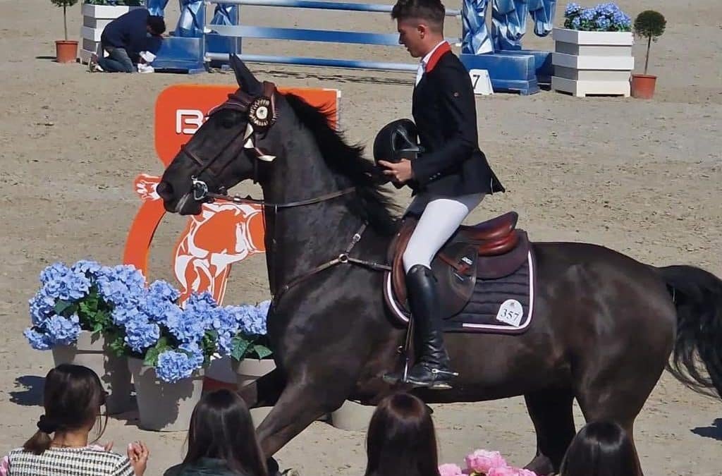 Mario Peña y Alex Codina destacan el primer dia de Gorla Minore