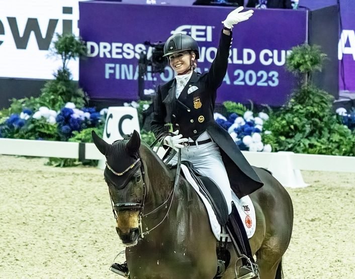 Jessica von Bredow-Werndl recibe a Times Kismet en su cuadra