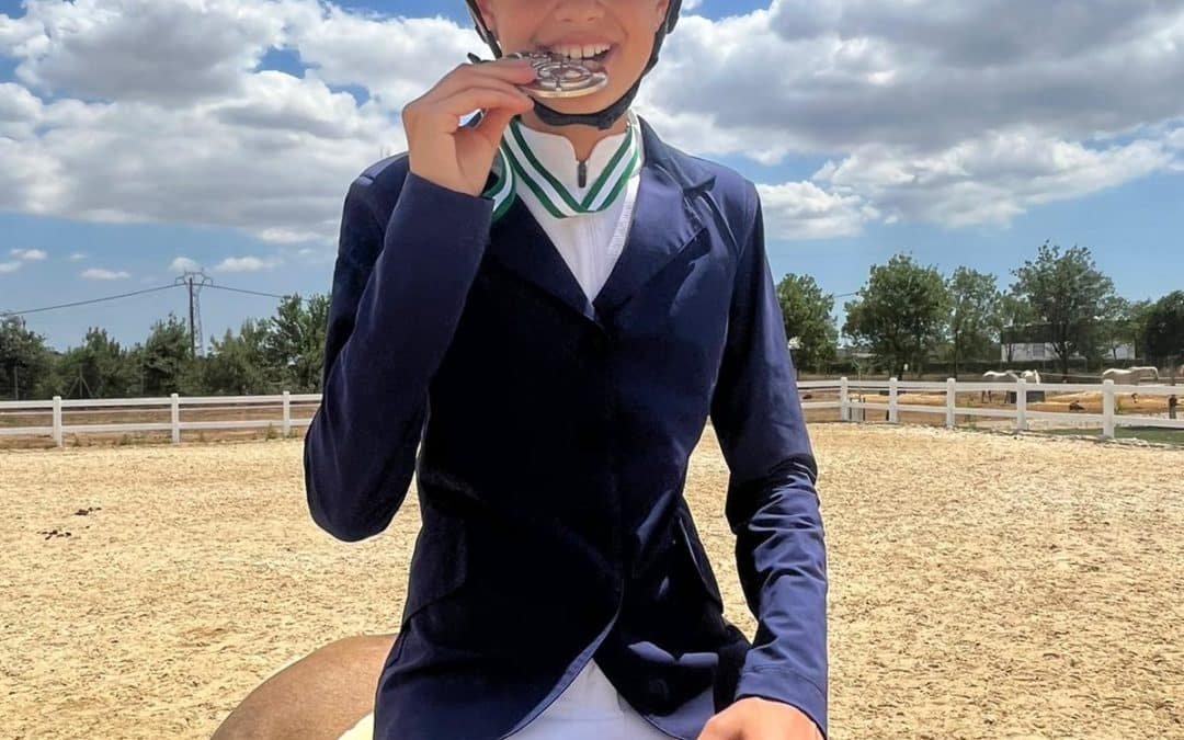 Valeria Chaves, subcampeona de Andalucía de salto Ponis C