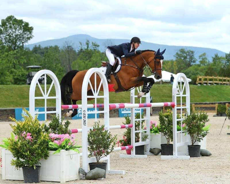McLain Ward mantiene una racha de victorias en 100.000$ HITS Grand Prix