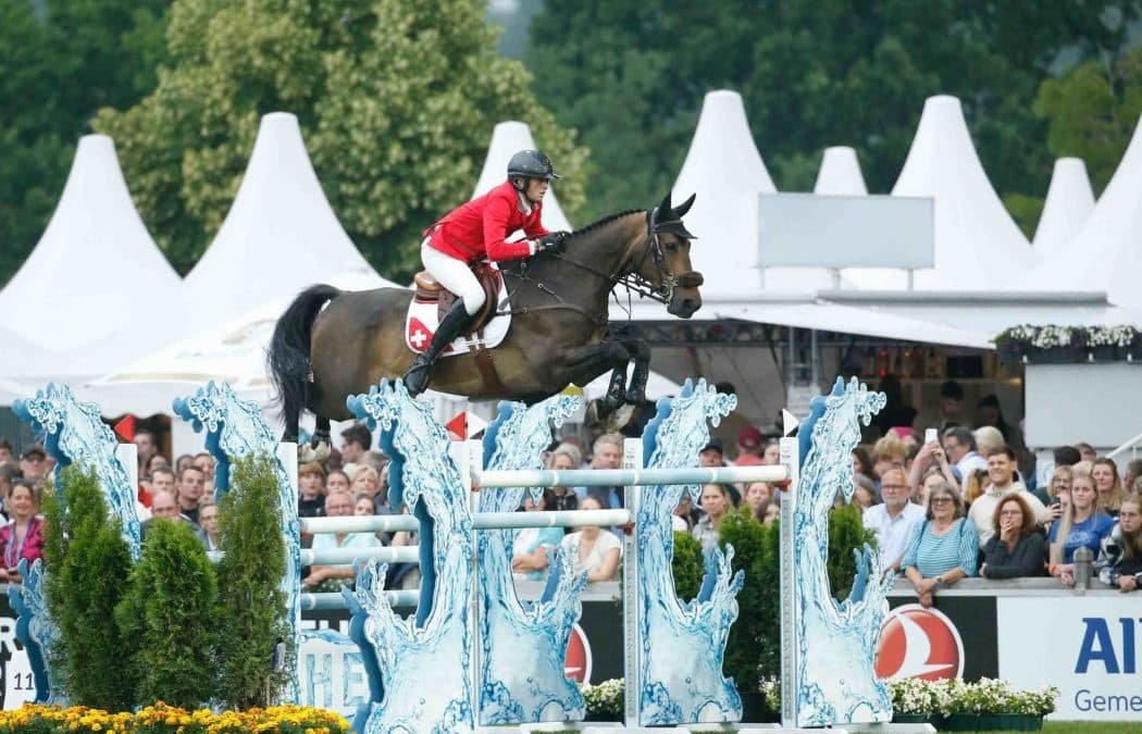 Martin Fuchs asegura la victoria de la Mercedes-Benz Nations Cup suiza en Aachen