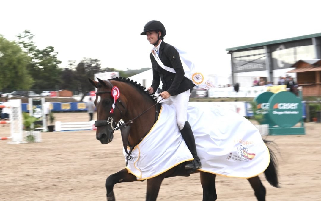 Imma Roquet ganó el Gran Premio Exiom de la Liga Oro RFHE en el Club Hípico Astur de Gijón