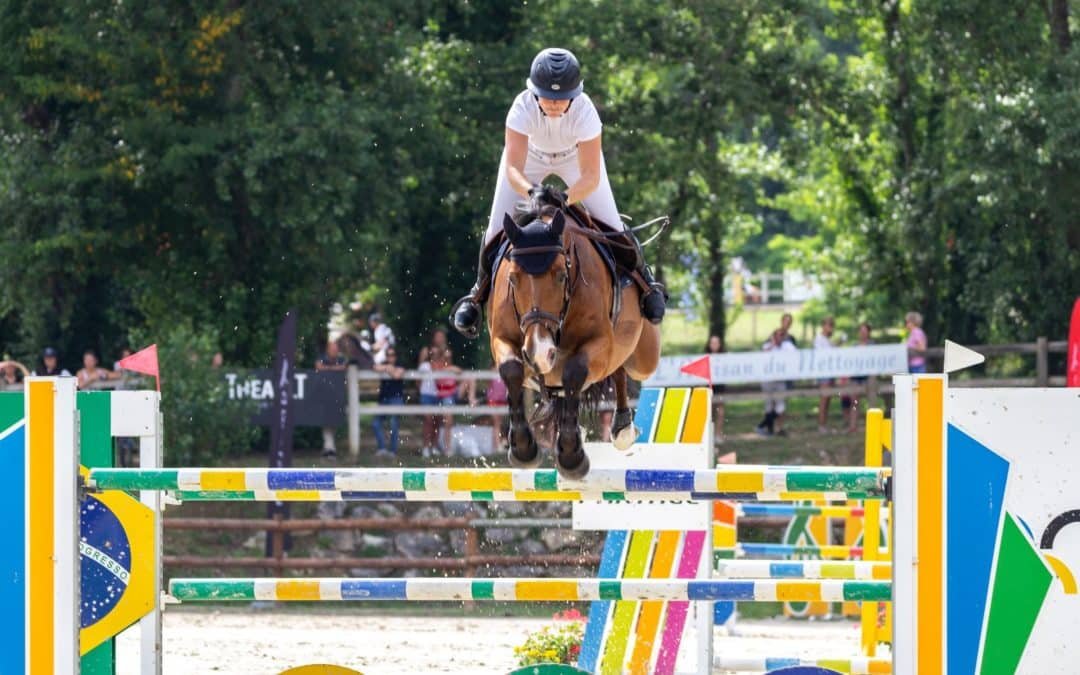 Criar caballos de salto