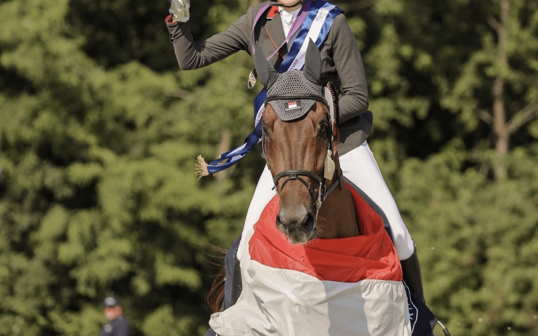 «Bentley de Sury» para Anastasia Nielsen