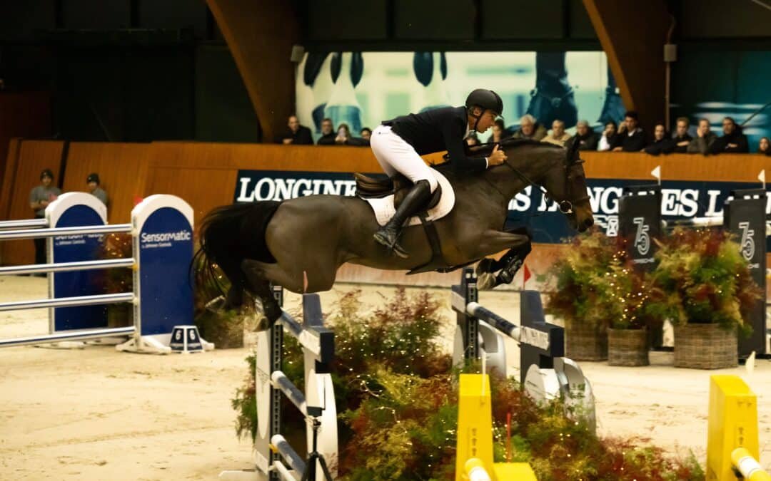 Competir en interiores: Consejos de Joe Stockdale para tener éxito al practicar Salto de Obstáculos en indoor