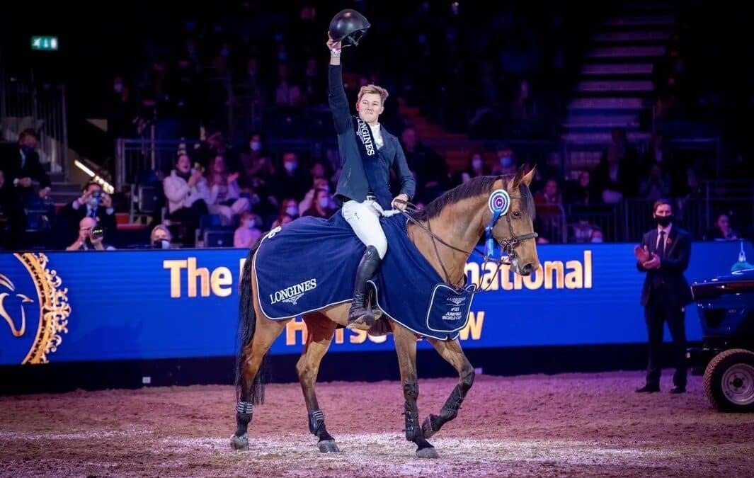 Harry Charles sigue dominando el ranking U25