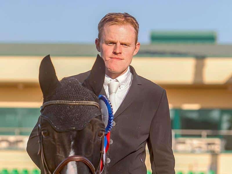 James Smith ha sido suspendido provisionalmente por la FEI durante su estancia en Moura