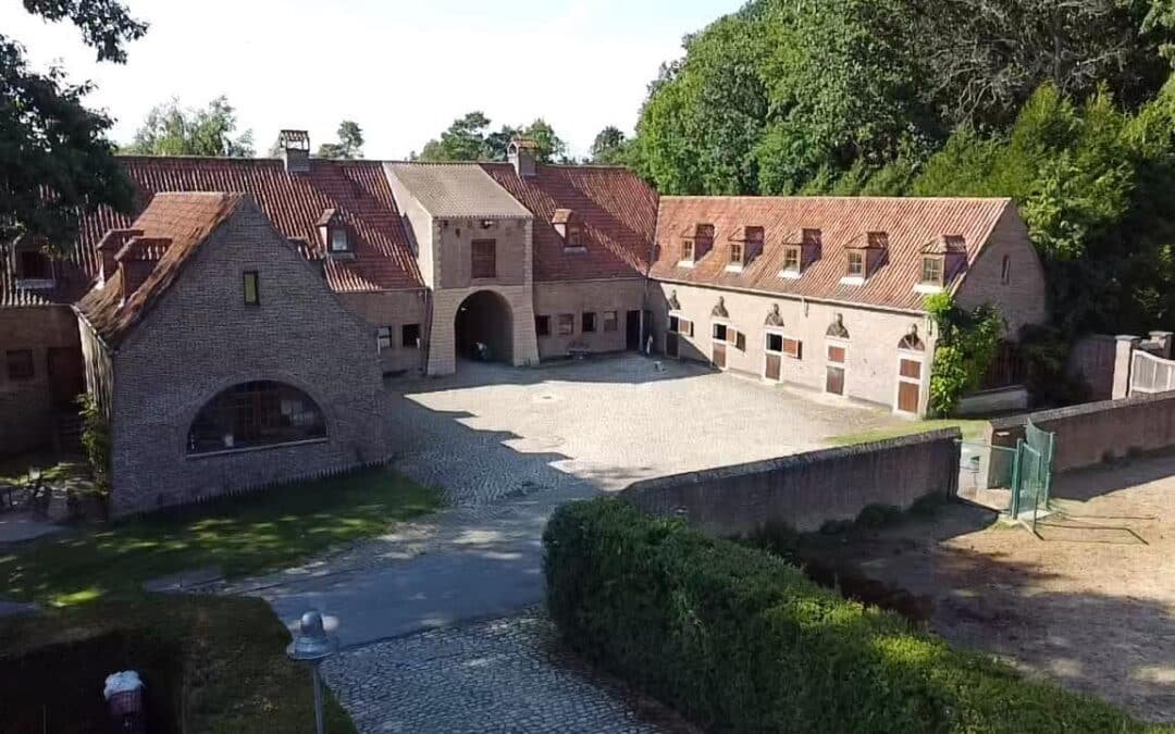 Oportunidad laboral Van Paesschen Equestrian Center