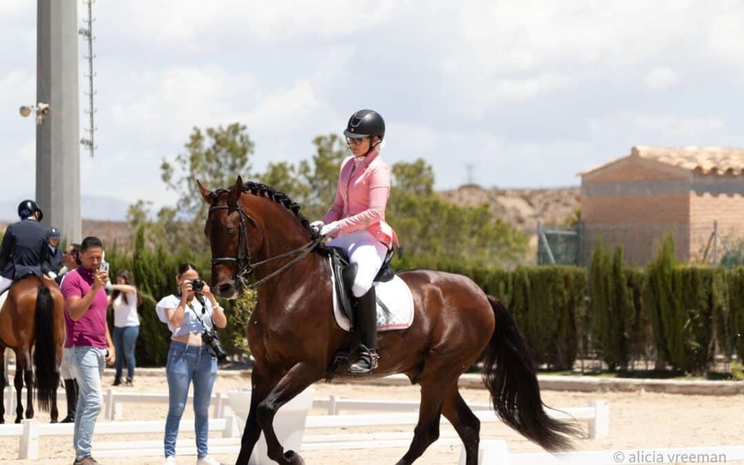 Marina Moreno Carmona destaca en el Campeonato de Doma Clásica de Murcia