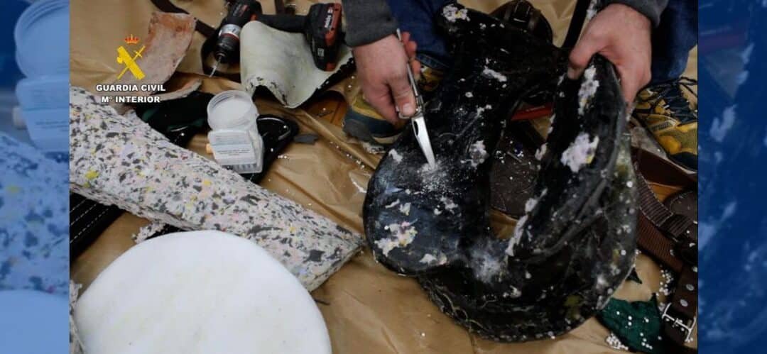 Desmantelan una red de narcotráfico: 26 kilos de cocaína ocultos en sillas de montar