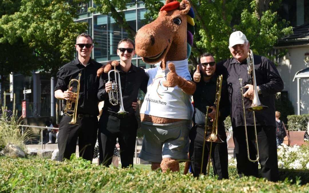 Karli y la Orquesta Sinfónica de Aachen nos dan un adelanto de “Horse & Symphony”