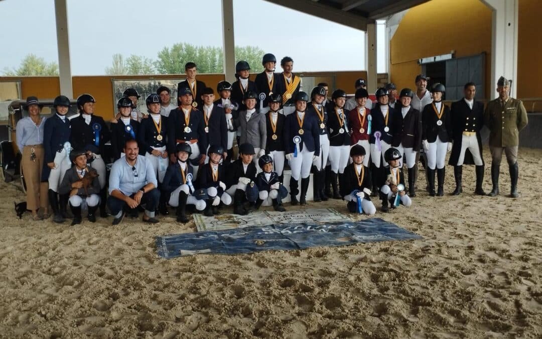 La Ribera Hípica acogió la Final del Campeonato de Aragón de Doma Clásica con gran éxito de participación