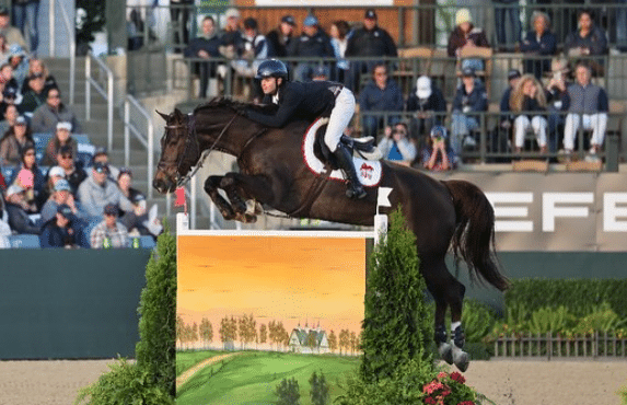Luis Fernando Larrazábal de nuevo en el podio