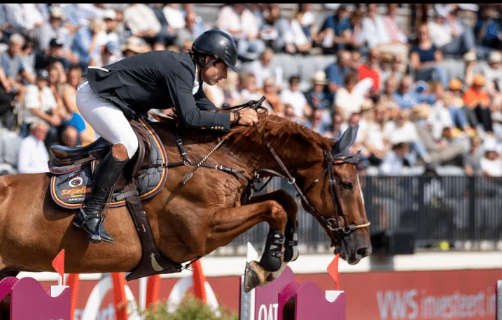 Iván Serrano, primero en el GP de la Liga Oro del CSN5* disputado en Valladolid