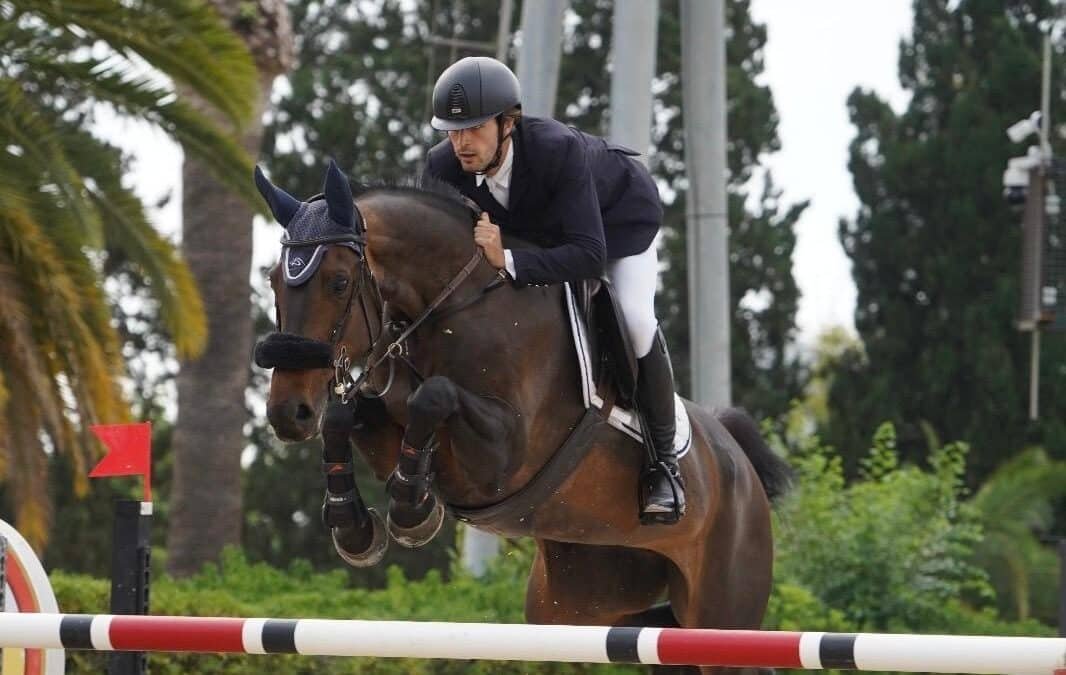 Alex Codina y Notis primeros en la prueba de 1.40 metros del CSN5* Moura Tours