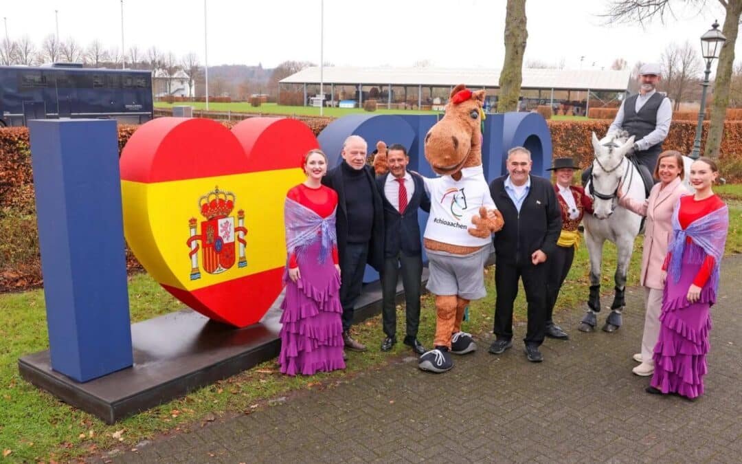 La mascota del CHIO de Aachen, Karli, ha estado en España