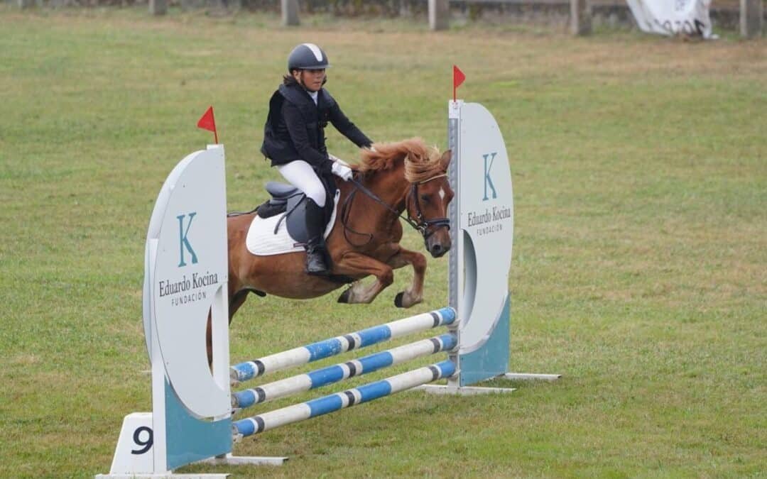 La nieta del histórico portero del Sporting Jesús Castro ya compite en hípica