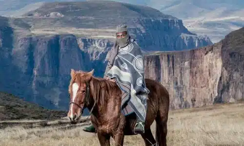 Lesotho apuesta por las carreras de caballos