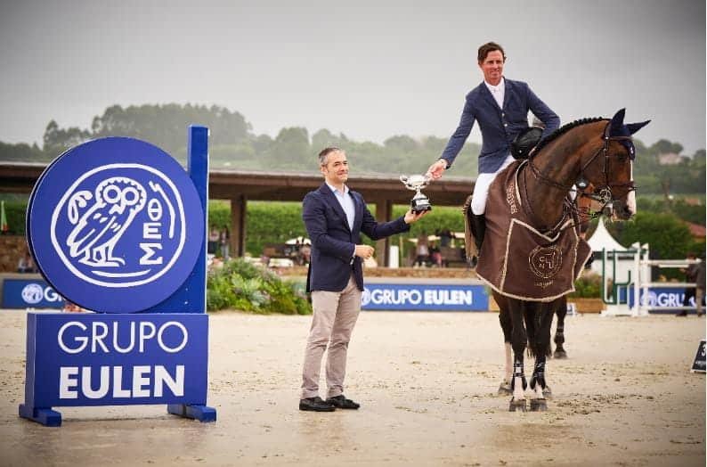 Ben Maher conquista el Trofeo Grupo Eulen en el CSI3* Casas Novas