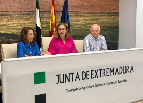Mercedes Morán ensalza el legado del caballo de Pura Raza Española en la presentación de un nuevo libro