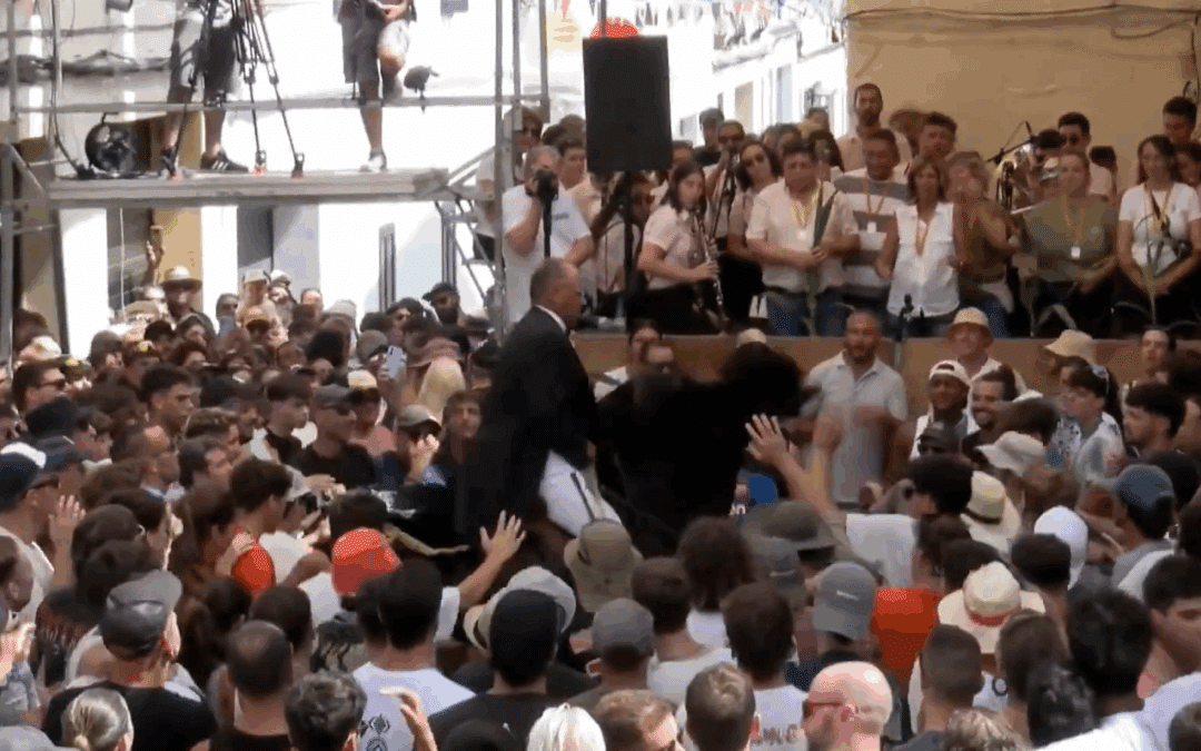 Tragedia en Menorca: un caballo muerde a una turista y le arranca un dedo