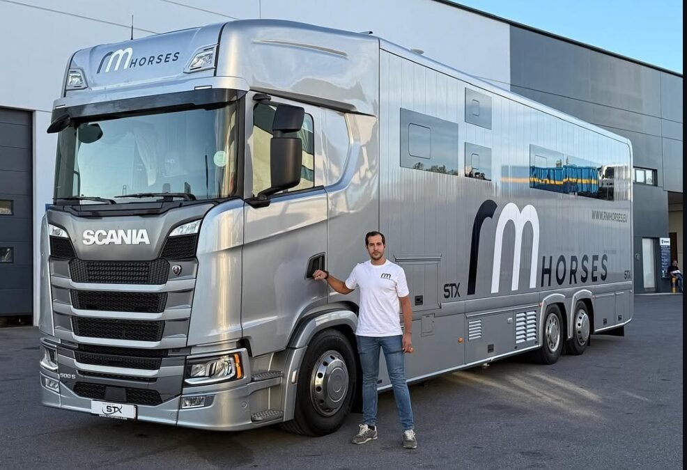 RM Horses amplía su flota con un nuevo STX Scania S500 de Stephex Horsetrucks Spain